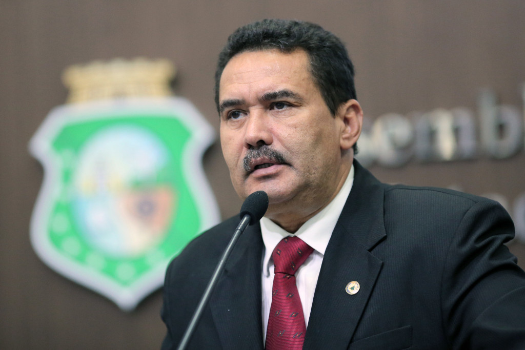 Moisés criticou reestruturação anunciada pelo BB (Foto: Máximo Moura/ALEC)